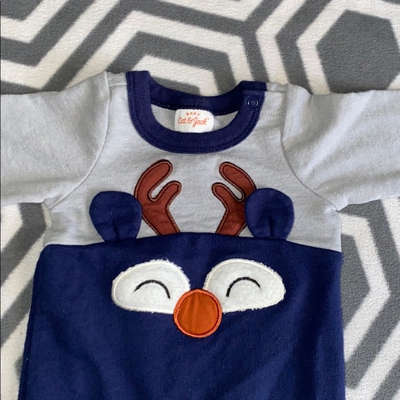 New born onesie - Picture 2 of 4